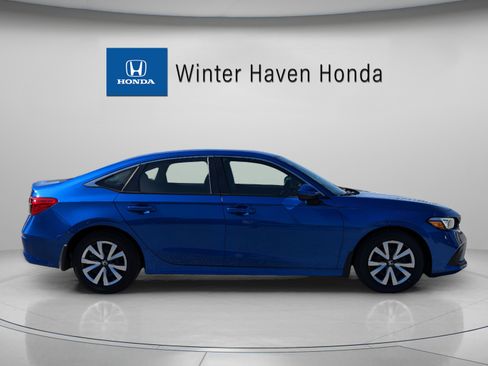 Used 2023 Honda Civic LX image 9