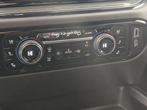 Certified 2024 Chevrolet Silverado 2500 ZR2 image 22