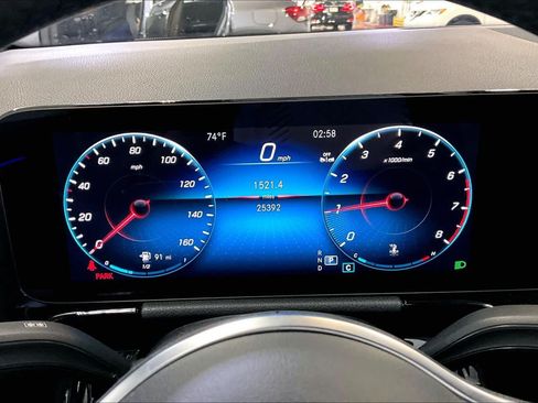 Used 2023 Mercedes-Benz GLA 250 4MATIC image 26