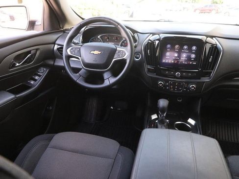 Used 2023 Chevrolet Traverse LT AWD/4WD image 24