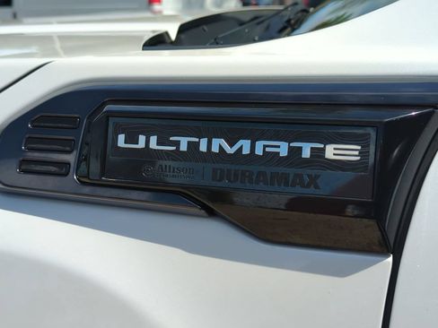 Used 2025 GMC Sierra 2500 Denali Ultimate AWD/4WD image 5