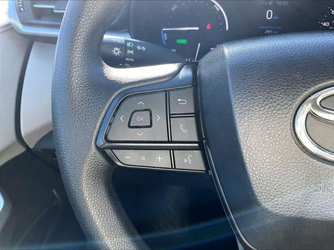 Used 2024 Toyota Sienna LE image 24