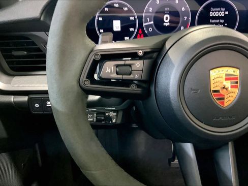 Used 2025 Porsche 911 Carrera image 23