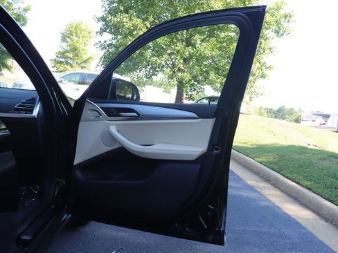 Used 2024 BMW X3 sDrive30i w/ Premium Package w/ZPA image 21