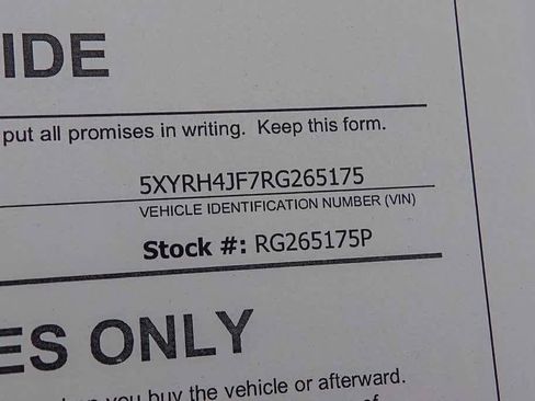 Certified 2024 Kia Sorento EX image 28