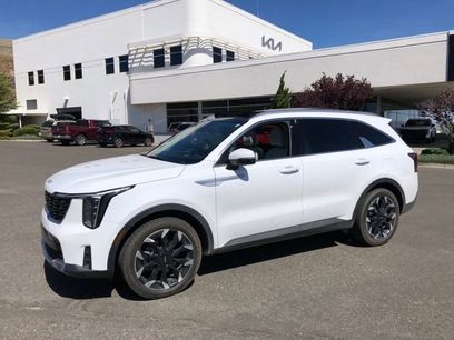 Certified 2024 Kia Sorento EX w/ Panoramic Sunroof Package