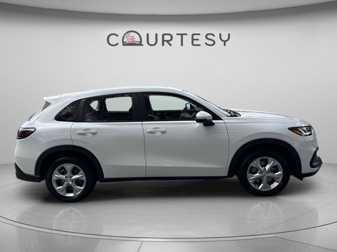 Certified 2024 Honda HR-V LX image 8