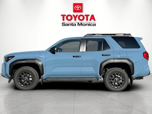 New 2026 Toyota 4Runner SR5 AWD/4WD image 8