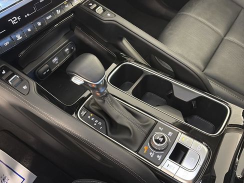 Used 2024 Kia Telluride SX image 32