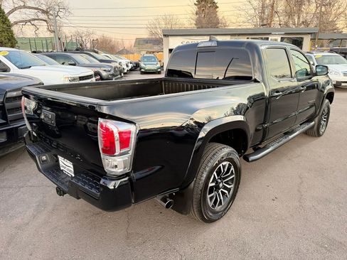 Used 2021 Toyota Tacoma TRD Sport w/ Technology Package image 9