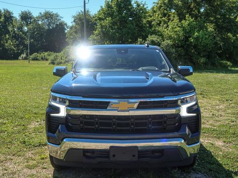 Used 2023 Chevrolet Silverado 1500 LT w/ Protection Package AWD/4WD image 5