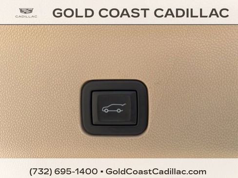Certified 2024 Cadillac Escalade ESV Premium Luxury w/ LPO, Floor Liner Package AWD/4WD image 16