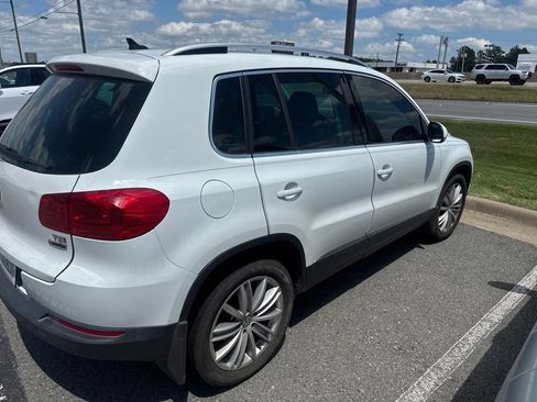 Used 2016 Volkswagen Tiguan SE AWD/4WD image 4