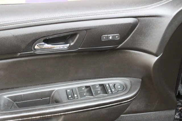 Used 2017 GMC Acadia Limited SLT FWD image 12