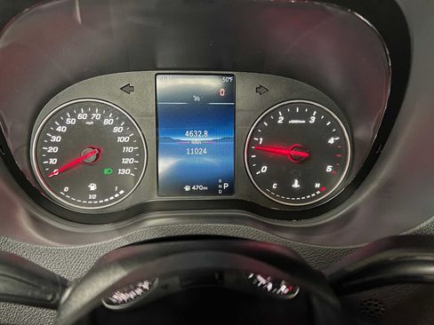 Used 2025 Mercedes-Benz Sprinter 2500 image 25