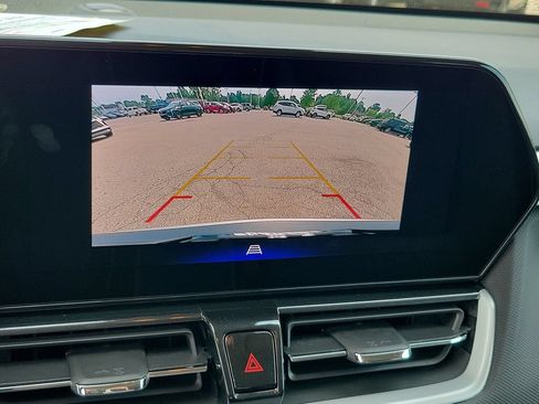 Used 2025 Chevrolet TrailBlazer LT w/ Convenience Package AWD/4WD image 22