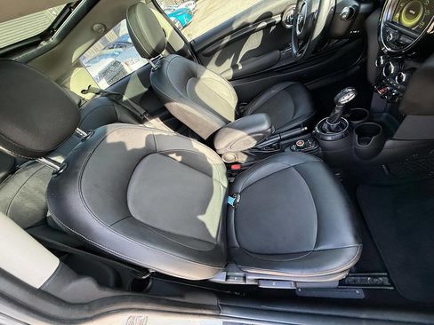 Used 2016 MINI Cooper 2-Door Hardtop image 35