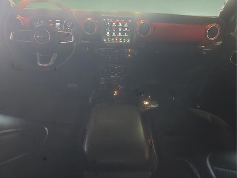 Used 2018 Jeep Wrangler Unlimited Rubicon image 16