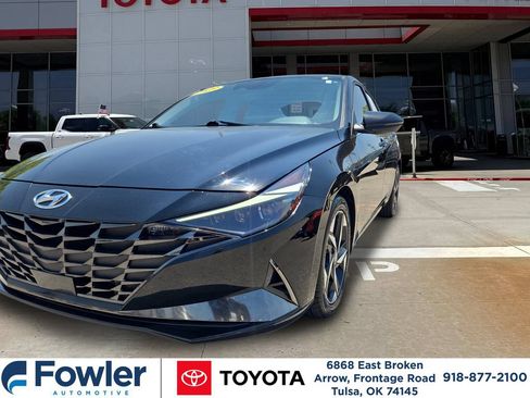 Used 2023 Hyundai Elantra Limited FWD image 24