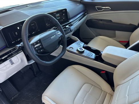 New 2026 Kia Sportage SX Prestige AWD/4WD image 11