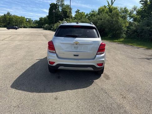 Used 2019 Chevrolet Trax LT w/ LT Convenience Package AWD/4WD image 4
