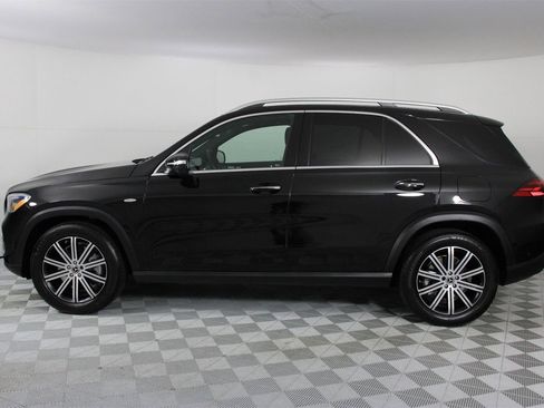 Used 2025 Mercedes-Benz GLE 450e 4MATIC image 2