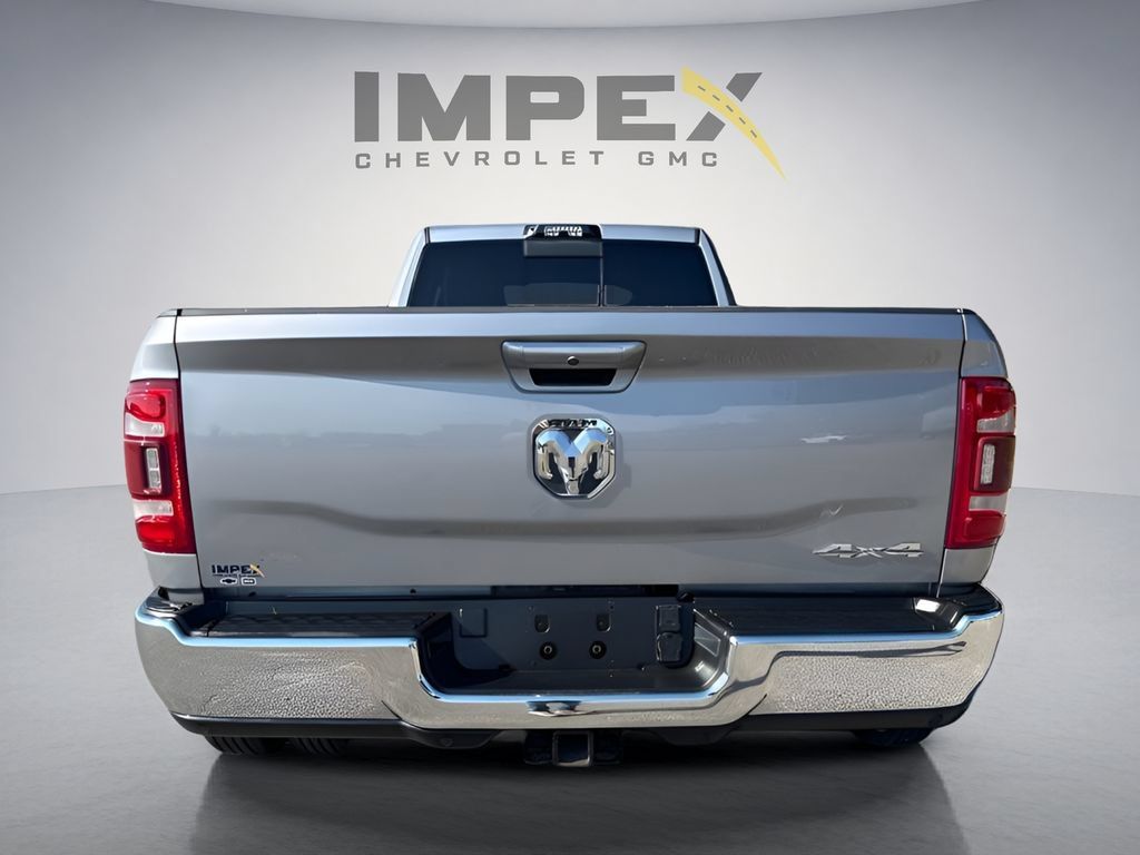 Used 2024 RAM 3500 Laramie w/ Towing Technology Group AWD/4WD image 3