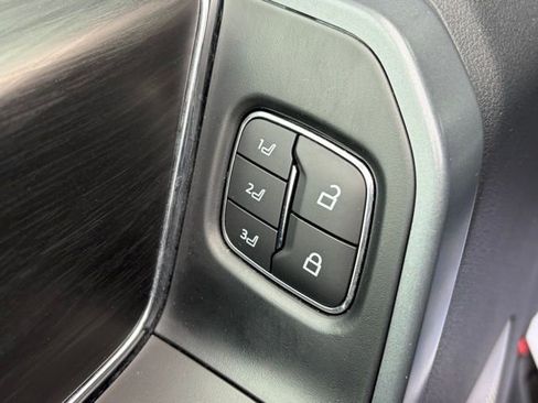 Used 2024 Ford F150 Lightning Lariat image 14