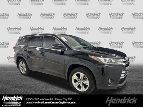 Used 2018 Toyota Highlander Limited w/ Protection Package #3 AWD/4WD image 1