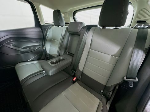 Used 2014 Ford C-MAX SE w/ Equipment Group 203A FWD image 24
