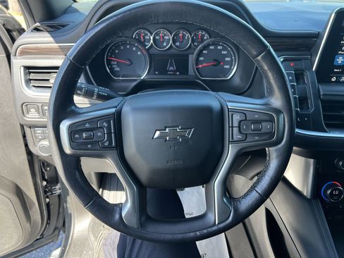 Used 2021 Chevrolet Tahoe Z71 w/ Z71 Signature Package AWD/4WD image 18