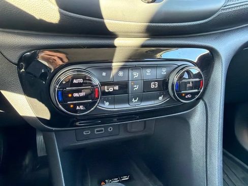 Used 2022 Buick Encore GX Essence w/ Advanced Technology Package AWD/4WD image 22
