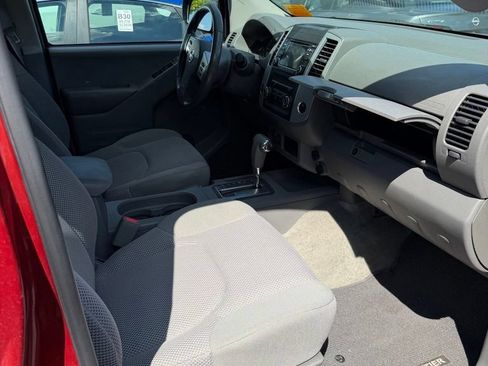 Used 2016 Nissan Frontier SV AWD/4WD image 9