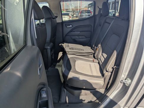 Used 2022 GMC Canyon AT4 w/ Trailering Package image 12