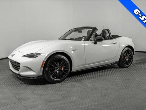 Used 2020 MAZDA MX-5 Miata Club w/ Brembo/BBS Recaro Package RWD image 2