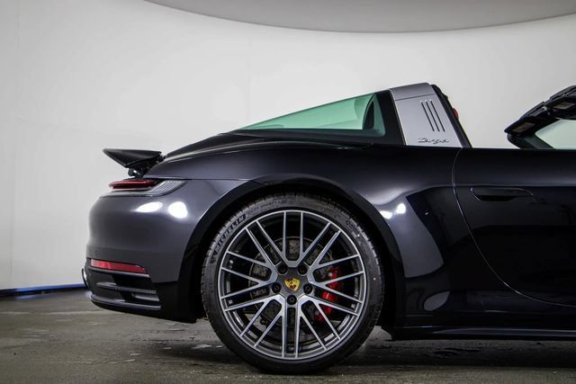 Used 2024 Porsche 911 Targa 4S AWD/4WD image 10