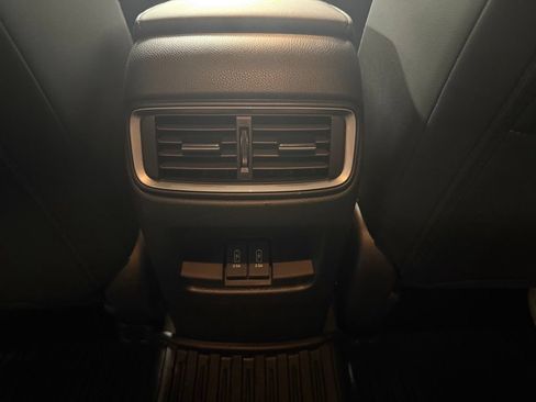 Used 2022 Honda CR-V Touring image 16