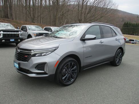 Certified 2023 Chevrolet Equinox RS image 1