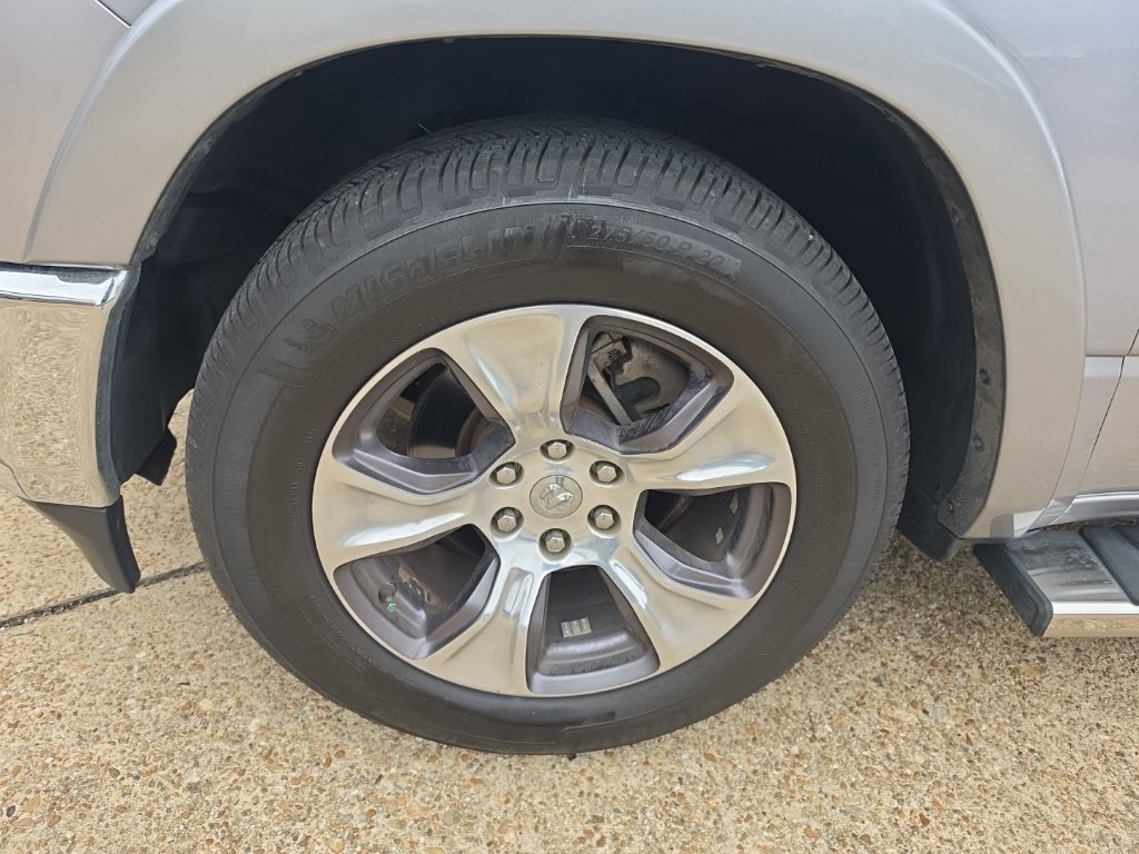 Used 2019 RAM 1500 Laramie RWD image 19