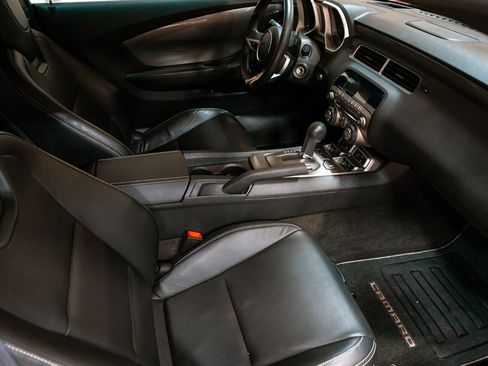 Used 2011 Chevrolet Camaro SS image 22