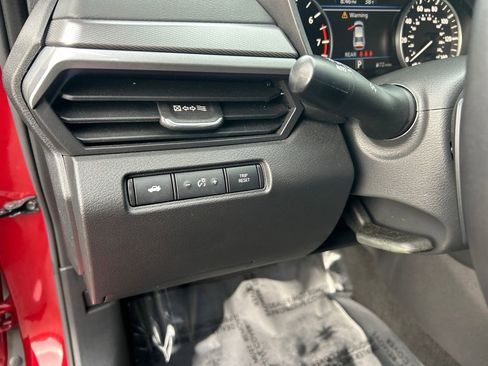 Used 2024 Nissan Altima 2.5 SR AWD/4WD image 21