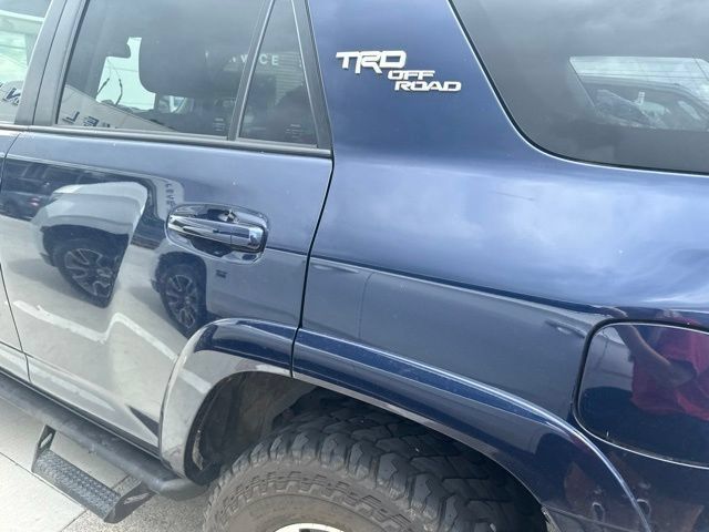 Used 2021 Toyota 4Runner TRD Off-Road AWD/4WD image 24