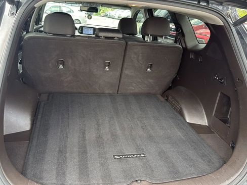 Used 2020 Hyundai Santa Fe SEL w/ Convenience Package image 18