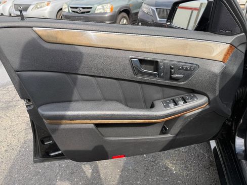 Used 2011 Mercedes-Benz E 350 4MATIC Sedan image 12