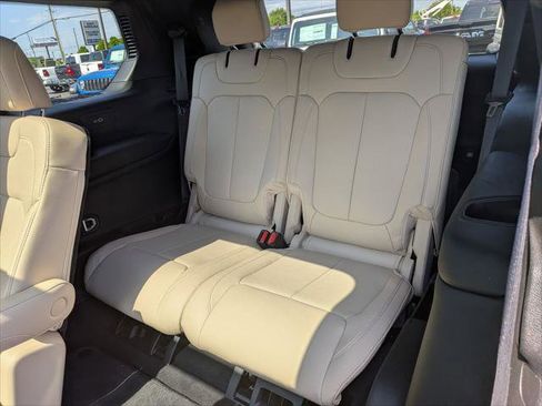 Certified 2024 Jeep Grand Cherokee L Limited w/ Luxury Tech Group II AWD/4WD image 30