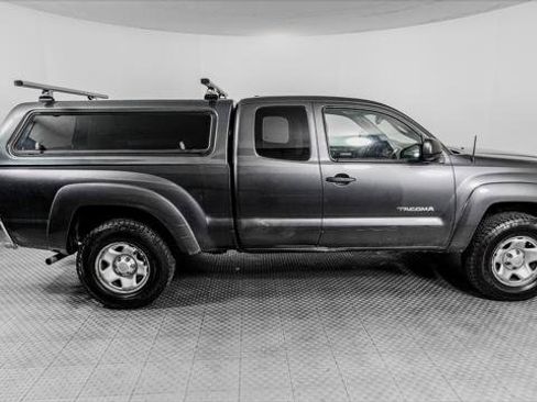 Used 2010 Toyota Tacoma 4x4 Access Cab V6 image 6