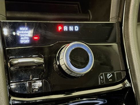 Used 2022 Jeep Grand Cherokee Limited 4xe image 25