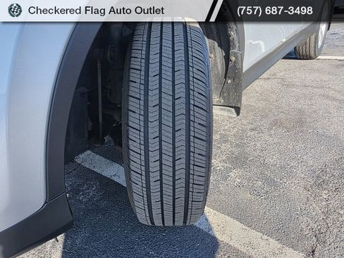 Used 2014 Toyota RAV4 XLE image 14