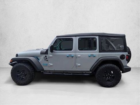 Used 2022 Jeep Wrangler Unlimited Sport image 8