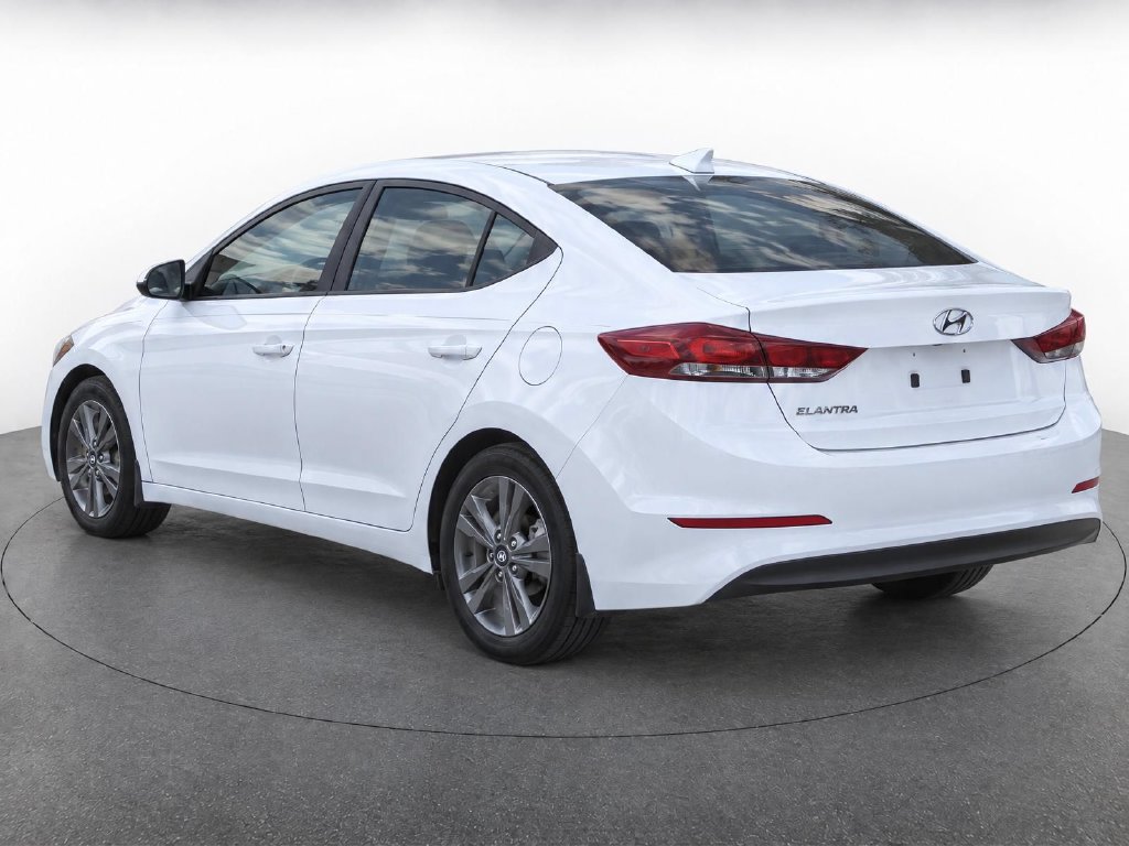 Used 2018 Hyundai Elantra SEL FWD image 3